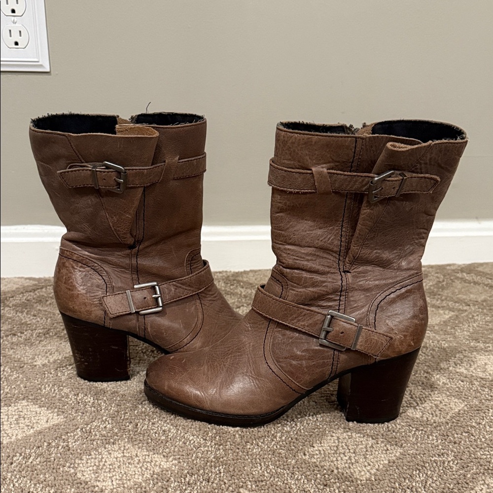Crown Vintage taupe buckle boots leather‎